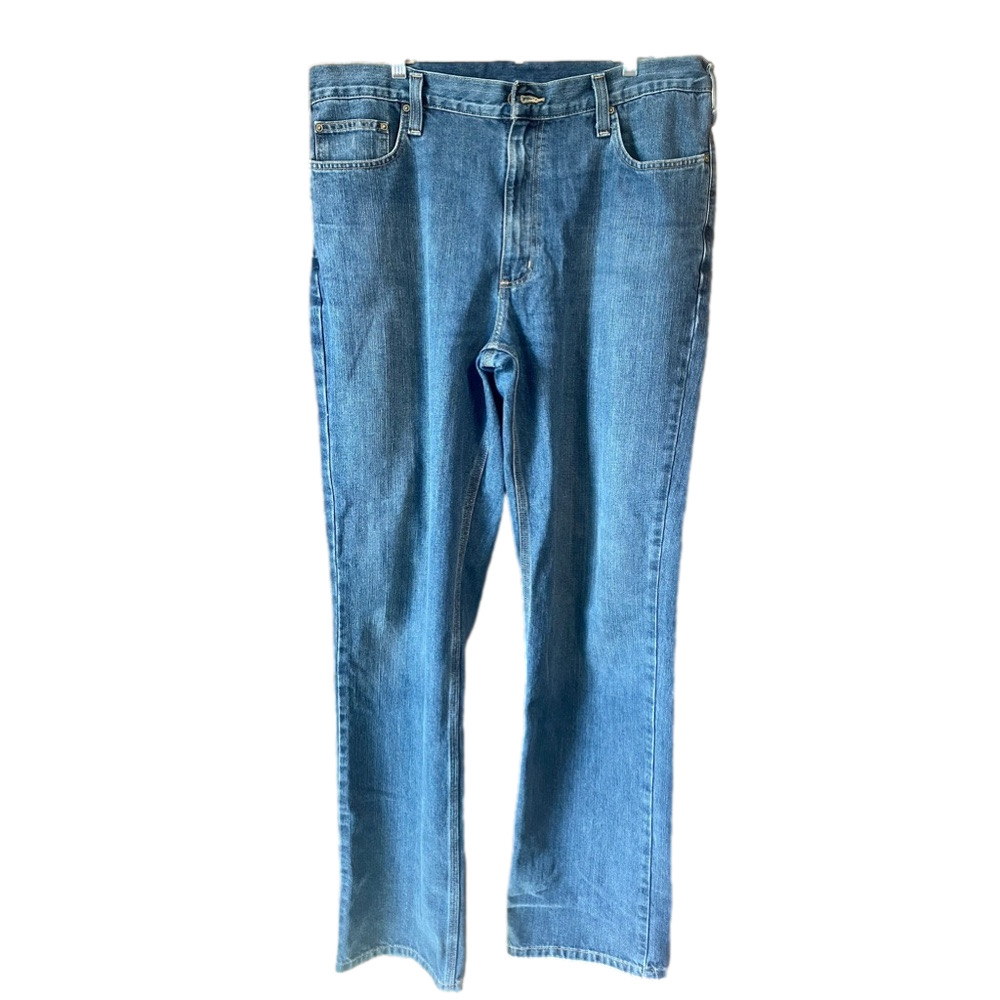 - Men’s Carhartt 38X36 bootcut jeans